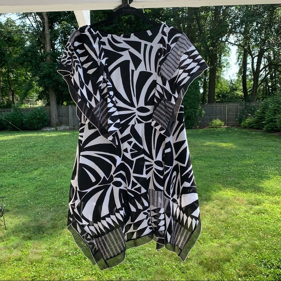 Soft and Flowing Style & co. Tunic Top - Picture 2 of 6